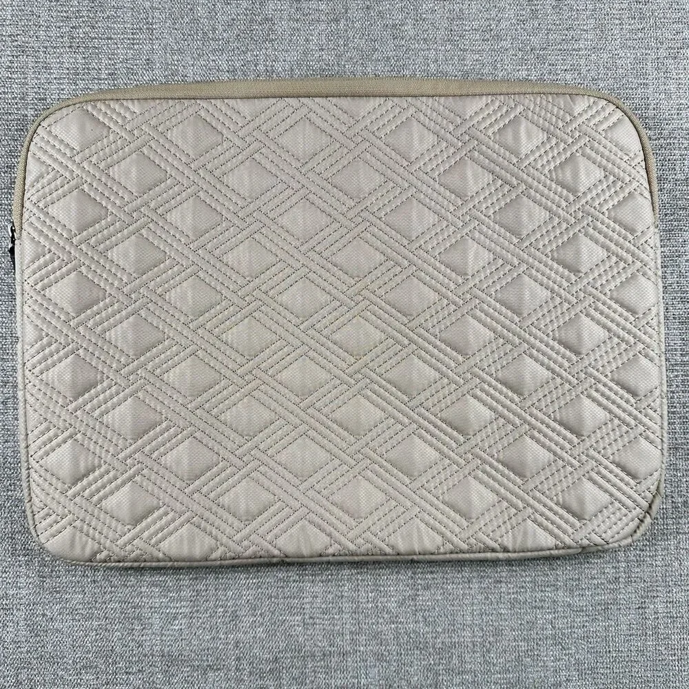 TUMI Quilted Laptop Sleeve Beige Padded Zip Case NWOT Fits 13-14” Laptop